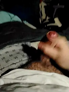 Snapshot of Nikart83 chatting on 02-09-26, 10:36 Nikart83 online show from 02-09-26, 10:36