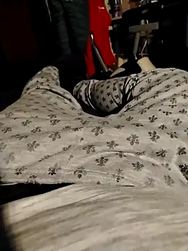 Snapshot of Nikart83 chatting on 02-26-26, 10:31 Nikart83 online show from 02-26-26, 10:31