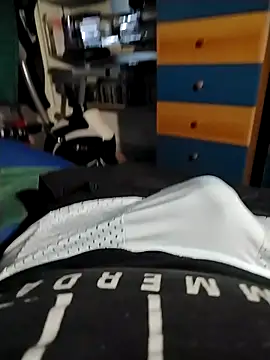 Snapshot of Nikart83 chatting on 03-08-26, 05:39 Nikart83 online show from 03-08-26, 05:39