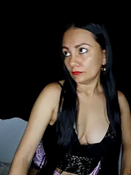 Snapshot of Hotslaves chatting on 03-08-25, 04:12 Hotslaves online show from 03-08-25, 04:12