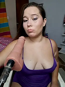 Snapshot of cattalin_luscious chatting on 12-20-24, 05:47 cattalin luscious online show from 12-20-24, 05:47