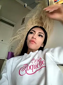 Effy Bonny online show from 10-31-25, 10:22