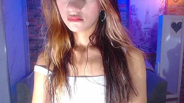 Snapshot of Laurita_b chatting on 12-12-24, 08:21 Laurita b online show from 12-12-24, 08:21