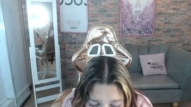 Snapshot of Laurita_b chatting on 01-03-25, 07:50 Laurita b online show from 01-03-25, 07:50