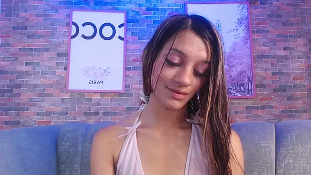 Snapshot of Laurita_b chatting on 01-26-25, 01:52 Laurita b online show from 01-26-25, 01:52