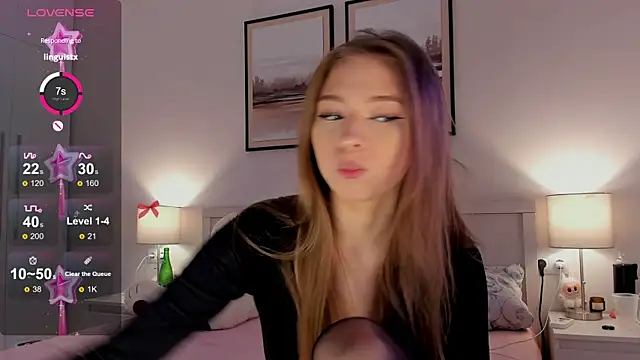 Snapshot of diana_nier chatting on 11-12-25, 07:13 diana nier online show from 11-12-25, 07:13