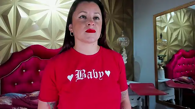 BarbaraTyleer online show from 01-06-25, 01:19