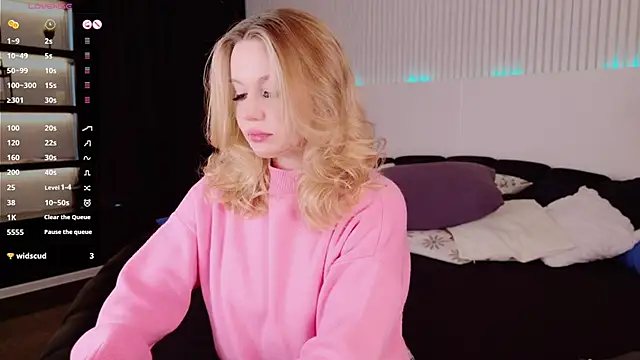 AliceMorr online show from 12-14-24, 08:34