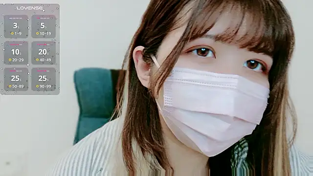 Snapshot of MoMoka_jp chatting on 03-27-26, 01:11 MoMoka jp online show from 03-27-26, 01:11