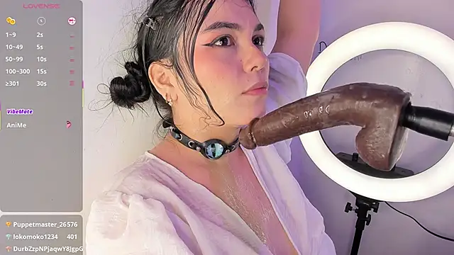 Snapshot of Honey_Jenny_1 chatting on 02-26-25, 04:36 Honey Jenny 1 online show from 02-26-25, 04:36