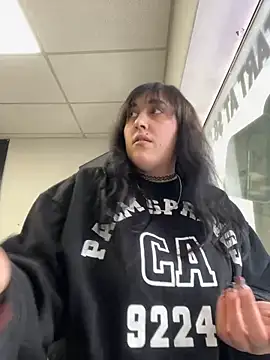 ThicBunz online show from 02-09-25, 06:37