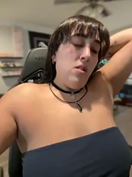 ThicBunz online show from 11-12-25, 04:07