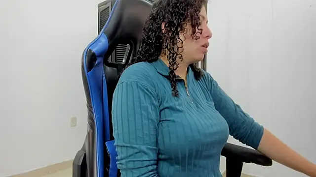 aixa 15 online show from 09-16-25, 12:06