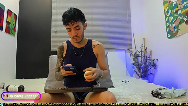 Tylergiuseppe  online show from 02-14-25, 10:36