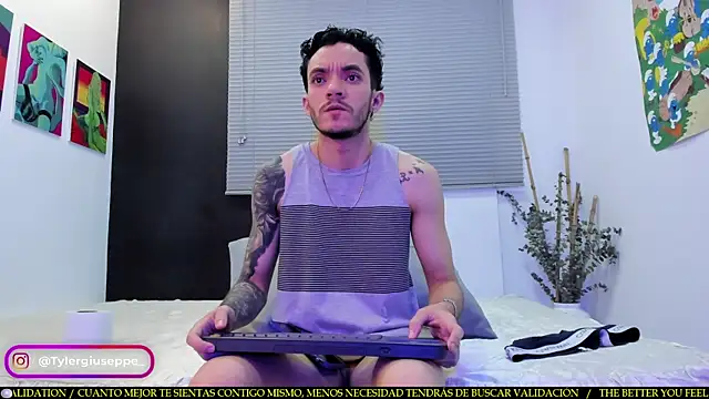 Tylergiuseppe  online show from 02-20-25, 09:20