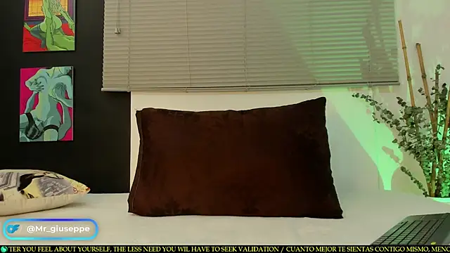 Tylergiuseppe  online show from 03-06-25, 10:04