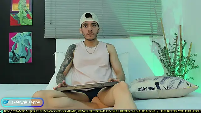 Tylergiuseppe  online show from 03-18-25, 08:15