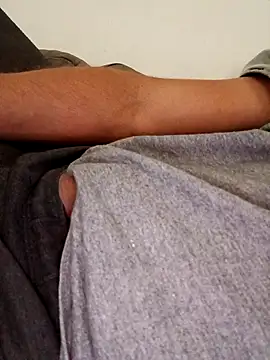 Snapshot of Deapool_ chatting on 09-10-25, 12:05 Deapool online show from 09-10-25, 12:05