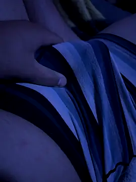 yungsexy- online show from 09-16-25, 03:18