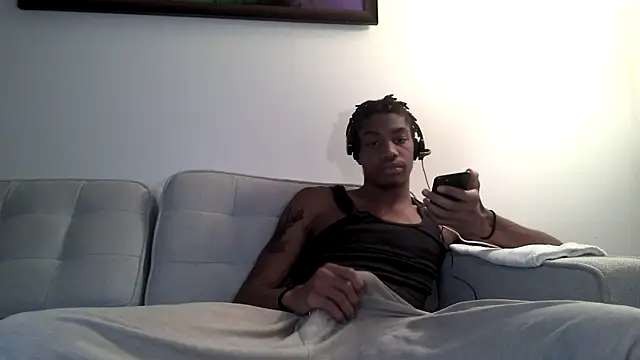 Snapshot of Skinnyblackman chatting on 10-17-25, 10:56 Skinnyblackman online show from 10-17-25, 10:56