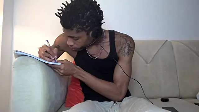 Snapshot of Skinnyblackman chatting on 11-13-25, 12:20 Skinnyblackman online show from 11-13-25, 12:20