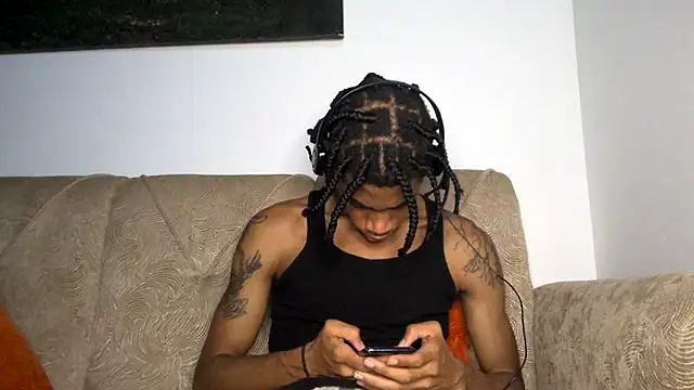 Snapshot of Skinnyblackman chatting on 11-27-25, 03:19 Skinnyblackman online show from 11-27-25, 03:19