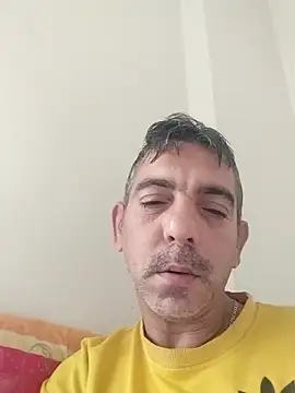 Snapshot of Egemen2245 chatting on 11-11-25, 06:24 Egemen2245 online show from 11-11-25, 06:24