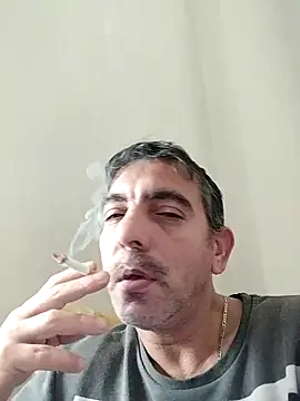 Snapshot of Egemen2245 chatting on 12-17-25, 10:43 Egemen2245 online show from 12-17-25, 10:43