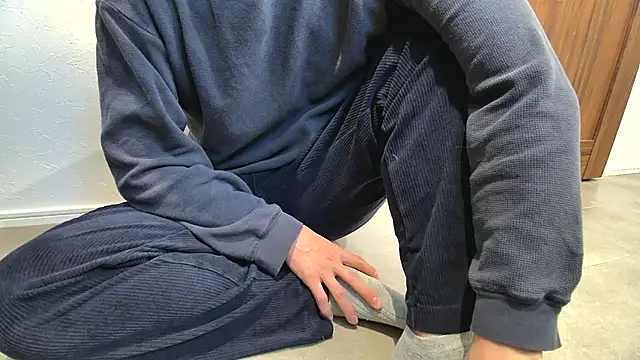 atom0407 online show from 12-14-24, 04:12