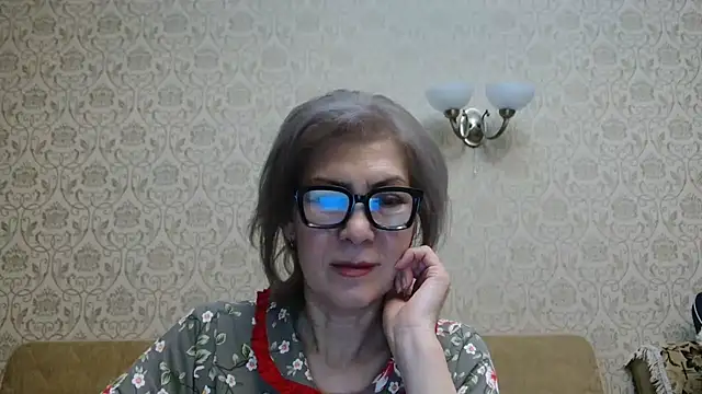 Elegant00Lady online show from 12-19-25, 03:08