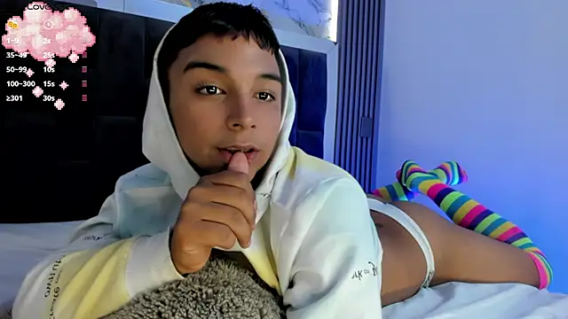 Seductivo jr online show from 09-28-25, 03:23