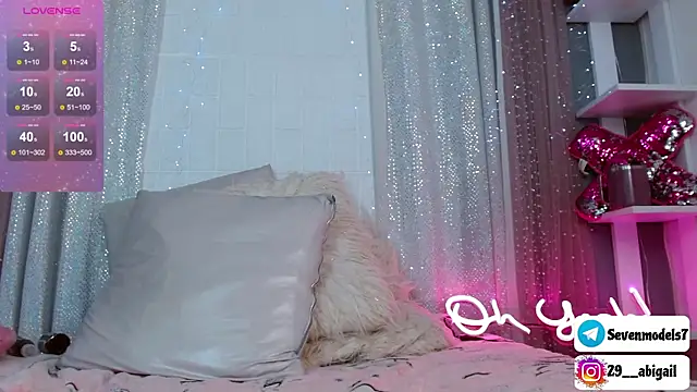 Abigail 29 online show from 12-13-24, 03:43