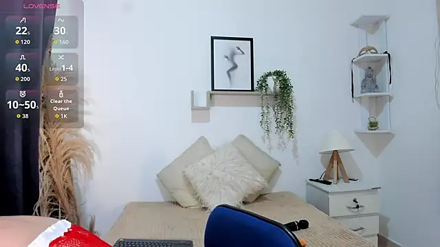 Abigail 29 online show from 11-13-25, 12:15