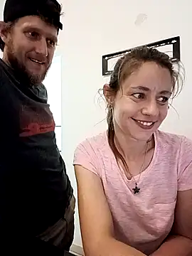 Snapshot of Missmesexycouple69 chatting on 11-21-25, 03:33 Missmesexycouple69 online show from 11-21-25, 03:33