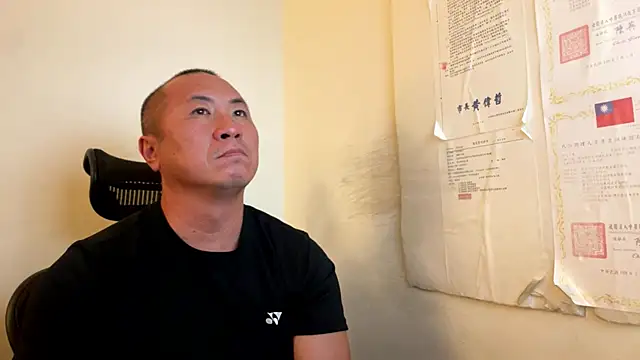 chih515 online show from 11-27-25, 07:32