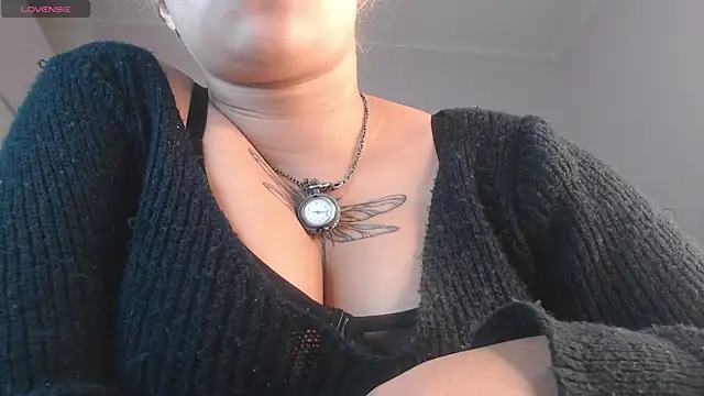 april bunnyy online show from 10-25-25, 09:20