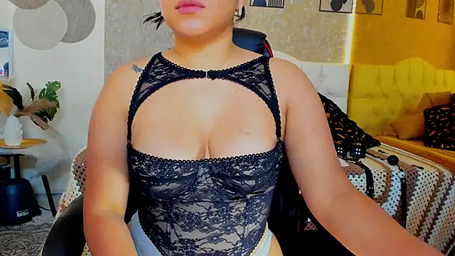 AmorMia online show from 11-10-25, 07:57