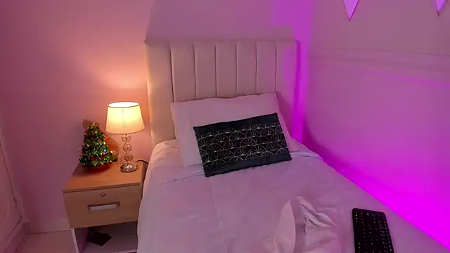  angela x online show from 12-21-24, 06:02