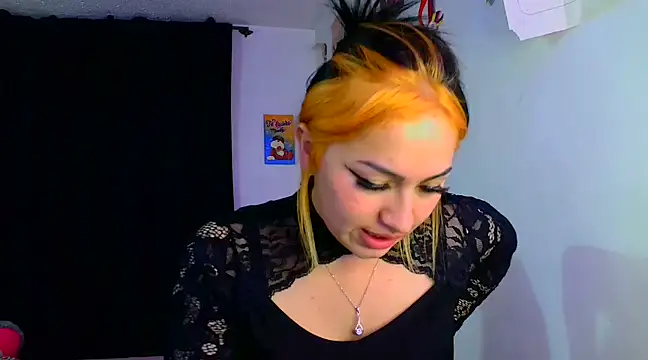 Snapshot of lucycherry__ chatting on 12-13-24, 12:20 lucycherry online show from 12-13-24, 12:20