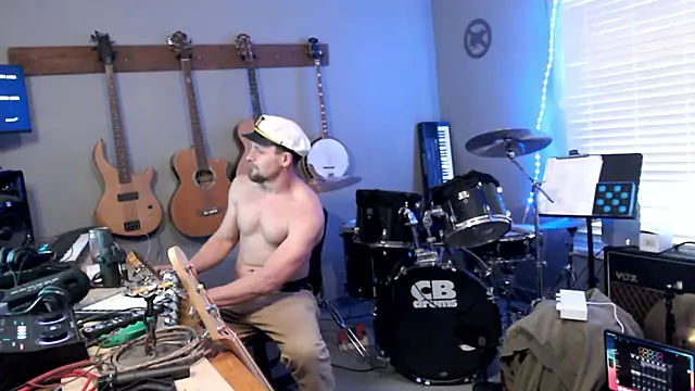 Snapshot of itsjameswebbscope chatting on 02-10-26, 07:40 itsjameswebbscope online show from 02-10-26, 07:40