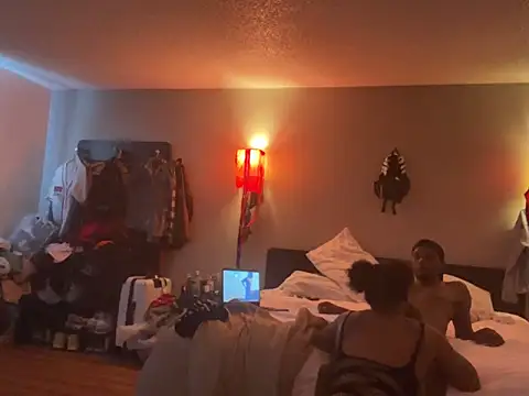 Snapshot of PrettyGal_Tingz chatting on 01-10-25, 10:15 PrettyGal Tingz online show from 01-10-25, 10:15