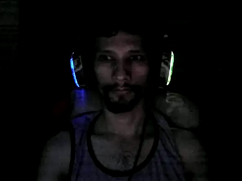 Snapshot of LucasMarcelo85 chatting on 01-15-25, 10:27 LucasMarcelo85 online show from 01-15-25, 10:27