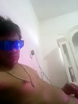 Snapshot of LiosArmando420 chatting on 11-09-25, 04:49 LiosArmando420 online show from 11-09-25, 04:49