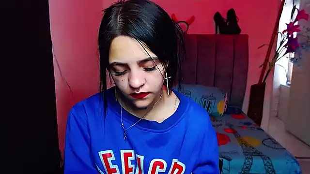 Violettasquirt online show from 10-10-25, 01:32