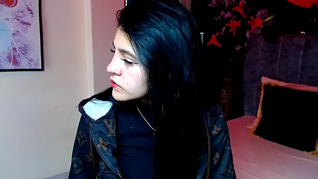 Violettasquirt online show from 12-01-25, 01:49