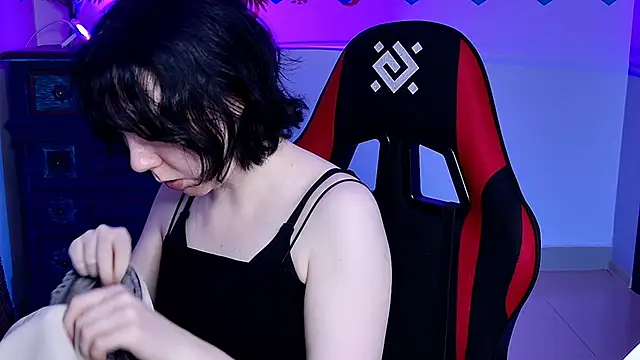 NancyMartinez online show from 10-28-25, 05:11