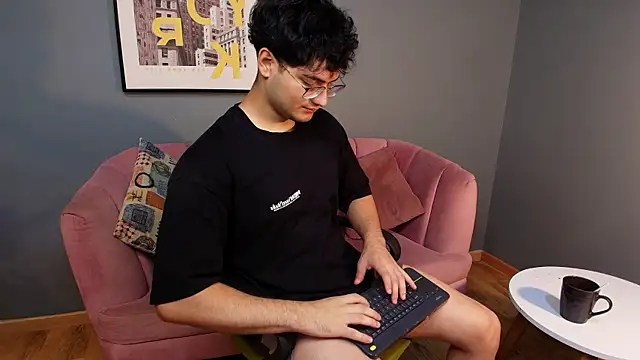 Snapshot of Mark_Evans1_ chatting on 02-27-25, 07:15 Mark Evans1 online show from 02-27-25, 07:15