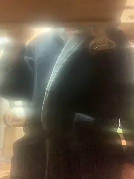 Snapshot of longhairjim chatting on 03-04-25, 10:35 longhairjim online show from 03-04-25, 10:35