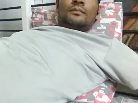 Snapshot of NiceBoy9099 chatting on 02-25-25, 05:58 NiceBoy9099 online show from 02-25-25, 05:58