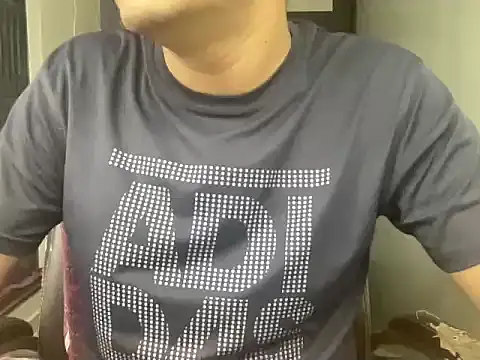 Snapshot of NiceBoy9099 chatting on 10-07-25, 04:48 NiceBoy9099 online show from 10-07-25, 04:48